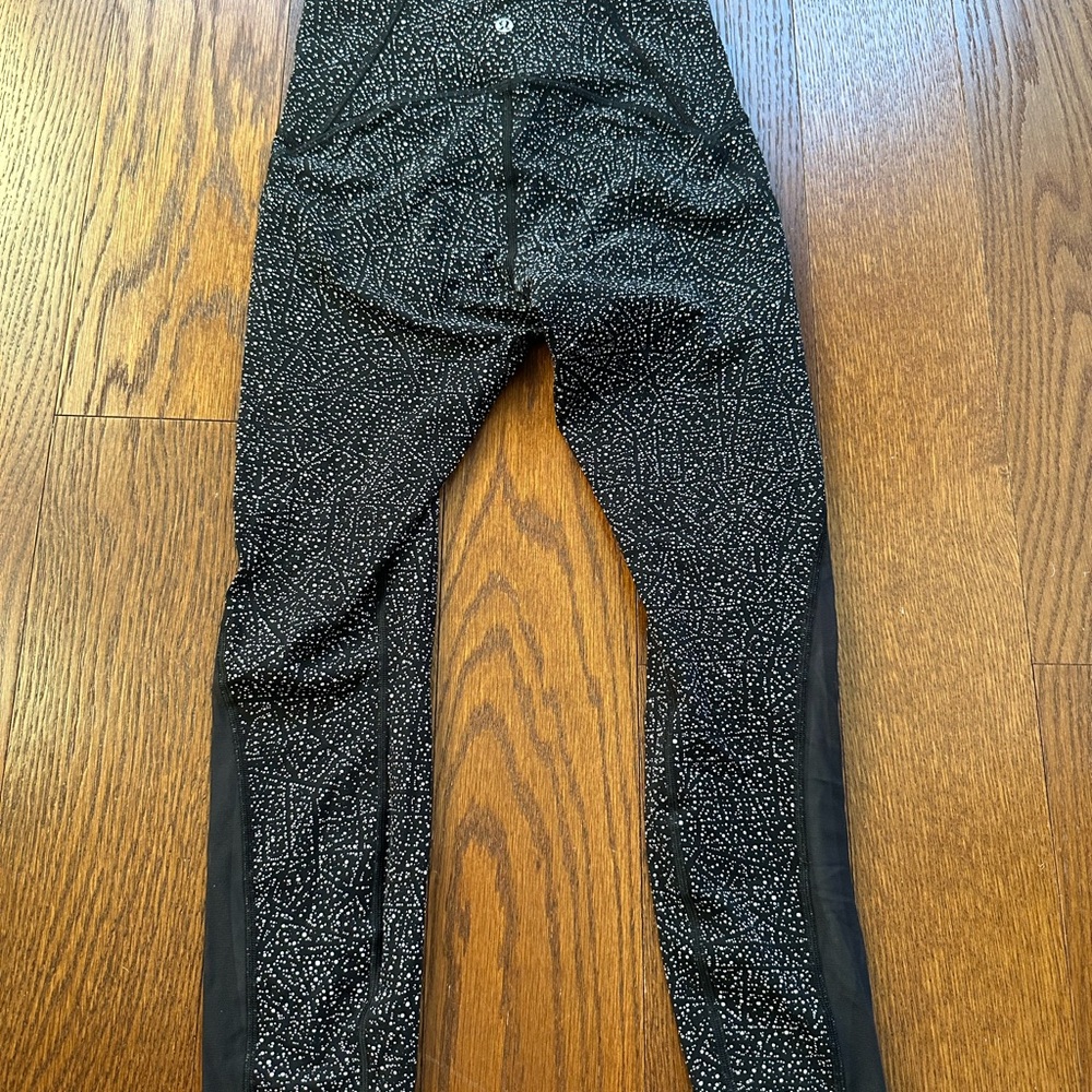 Lululemon black speckled leggings